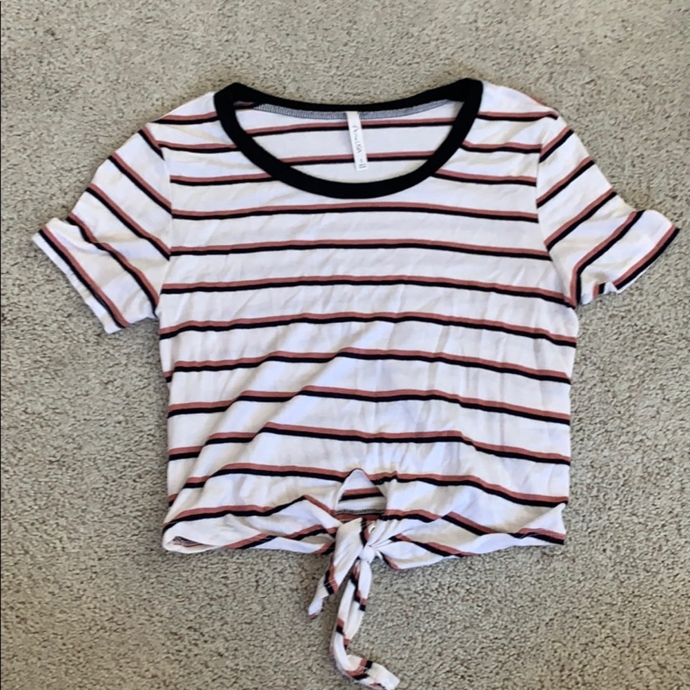 Cropped tee